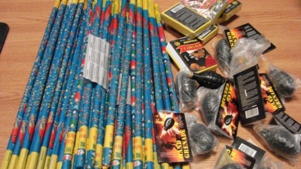 Ora bilanțului / Iată câte petarde și pocnitori au confiscate - 13ianuariefocartificiibilant-1389619383.jpg