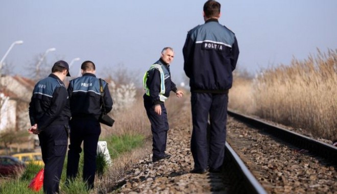 Polițiștii de la Transporturi învață despre droguri - 13martiedroguripolitistitranspor-1394719867.jpg