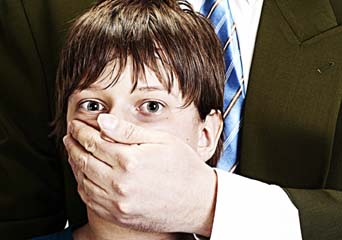 Credeți că pedofilii merită castrați? - 13octfondbun-1318514775.jpg