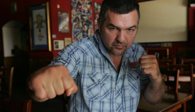 LEONARD DOROFTEI este noul președinte al FR BOX - 13trimiteredoroftei5f88a8c4cd-1353670707.jpg