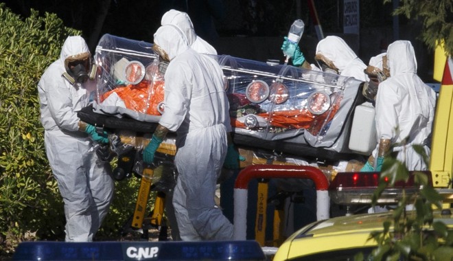 Un al doilea cadru medical a fost infectat cu virusul Ebola - 140807ebolaspain7a467e254a065a48-1413374393.jpg