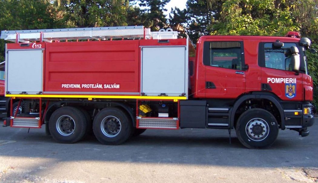 UPDATE: Incendiu în Năvodari! Un autocamion a luat foc pe drum - 141024x719-1724231320.jpg