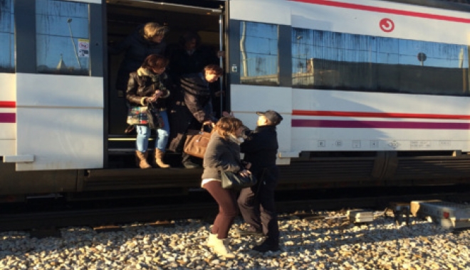 ALERTĂ, BOMBĂ! Un tren pe ruta Varșovia-Berlin, evacuat - 14202049151649-1498680358.jpg