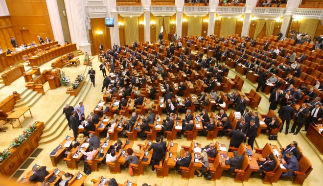 Senatul este convocat luni în prima sesiune ordinară din 2013 - 14694a40a86f5-1359644797.jpg