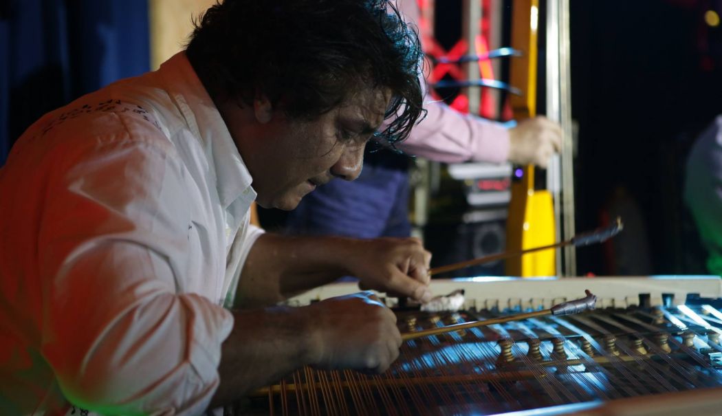 SEAS 2024. Astă-seară, concert extraordinar, la Teatrul de Vară Soveja: Marius Mihalache, Damian Drăghici și Mihai Mărgineanu