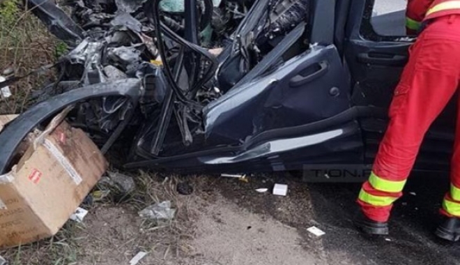 ACCIDENT GROAZNIC. Șoferiță spulberată de un TIR, după o depășire riscantă - 149207307138dd0423-1492089393.jpg