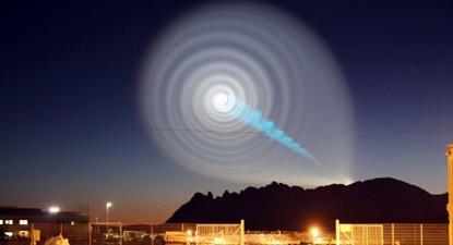 Spirala misterioasă de pe cerul Norvegiei - 14ebaf113e1ec6bfb0477bc06b0442b7.jpg
