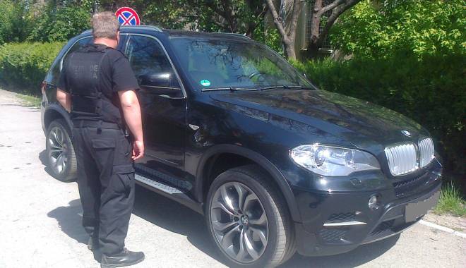 Autoturism de lux căutat în Italia, descoperit în Constanța - 14maimasinagarda-1431595929.jpg