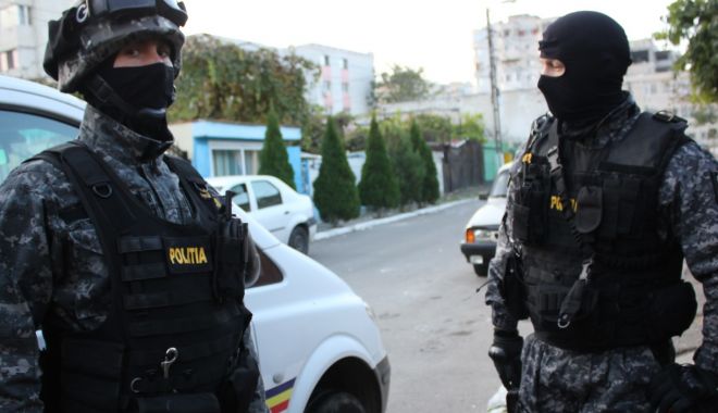 ANTRENOR DE VOLEI din Cernavodă, ARESTAT pentru că șantaja minore cu poze compromițătoare! - 14octpornografievolei-1602669464.jpg