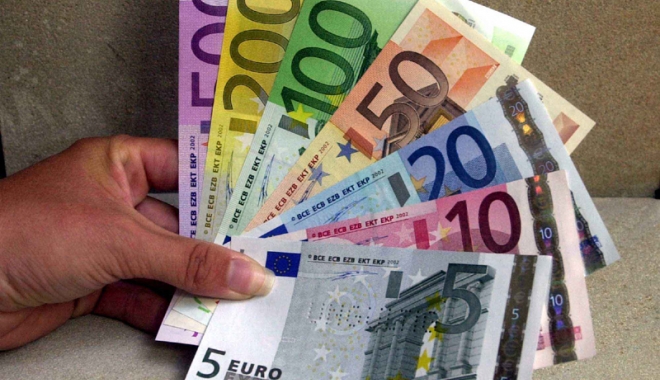 15.000 euro, bursă de la stat. Iată pentru cine - 15000euro-1462287737.jpg