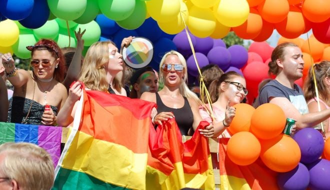 România este înştiinţată de Parlamentul European că ar trebui să accepte căsătoriile între persoane de acelaşi sex - 1536842063526dsc0525-1631611795.jpg
