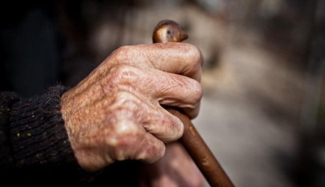 Avocatul Poporului s-a autosesizat în cazul vârstnicului bătut de îngrijitor - 154104pensionarcubaston1-1535717847.jpg