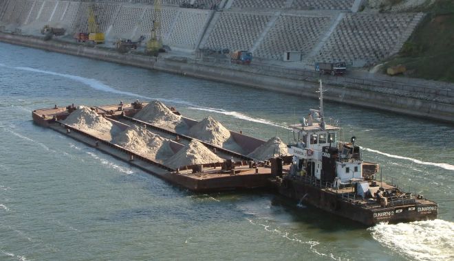1.559 de unități navale au tranzitat canalele navigabile românești, în ianuarie 2020 - 1559deunitatinavaleautranzitatca-1581024823.jpg
