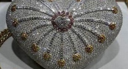 Are peste 4.500 de diamante! Vezi cea mai scumpă poșetă din lume! - 158b6898f27cf3258cbbe9aef1e96bbf.jpg