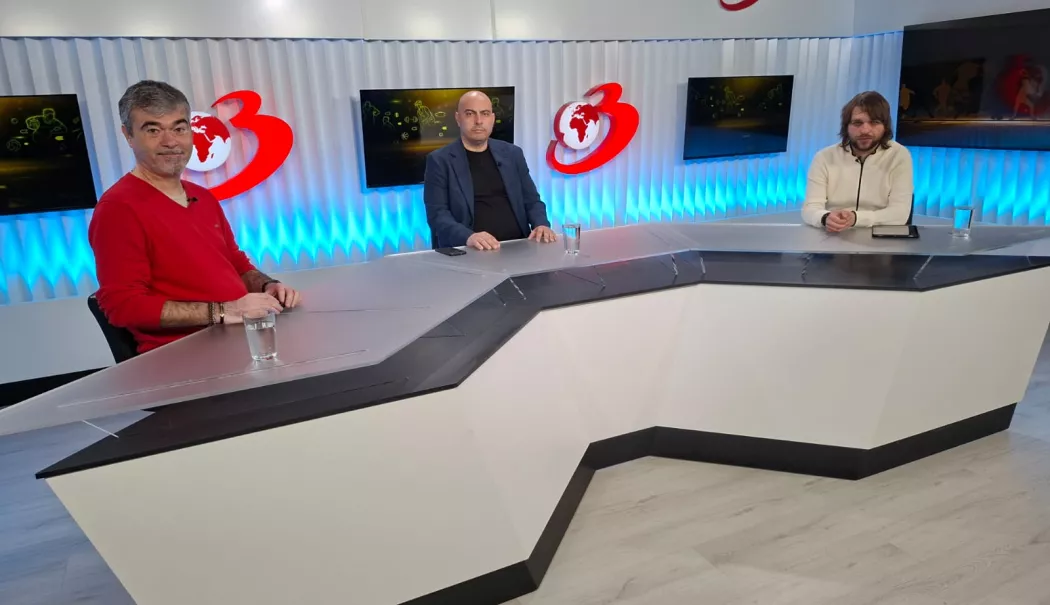 Nu ratați emisiunea „Dincolo de Scor“, la Antena 3 Constanța. Invitat - Gabriel Georgescu, inspector școlar - 15a114a088a842ddb1596bdaf84f0724-1774864726.webp