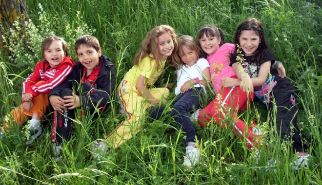 Cu burta pe carte din prima zi de vacanță - 15iuliefond2-1310744172.jpg