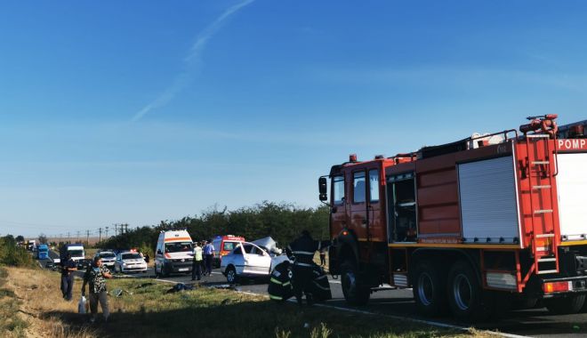 CARAMBOL: un șofer beat a lovit trei mașini parcate și a distrus o țeavă de gaze! - 15octaccident-1602749144.jpg