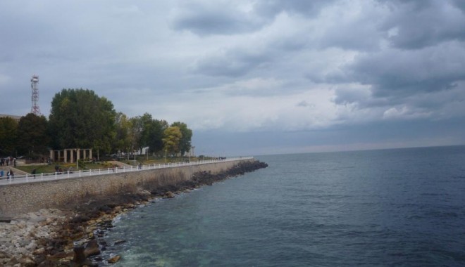 Vremea Constanța/ De mâine încep ploile - 15octombrie2011sprefaleza1324033-1333628583.jpg