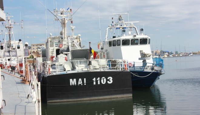 UPDATE / Pescador cu peste 130 de emigranți, interceptat la Mangalia - VIDEO - 15septembrieemigrantiupdate-1410784972.jpg