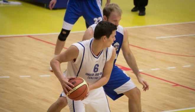 BC Farul Constanța a întâlnit echipa piteșteană - 1602sportfarulbaschet-1392549968.jpg