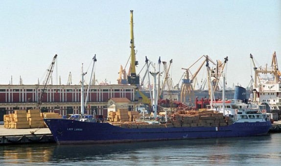80 nave și-au anunțat sosirea în porturile românești - 162141portulconstanta1344323189-1353835333.jpg