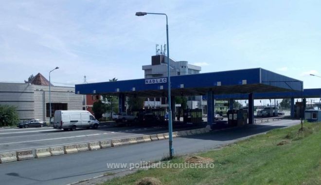AGLOMERAȚIE la FRONTIERĂ: peste 160.000 de persoane au trecut granița, într-o singură zi! - 1628138317177pozasits4-1628151072.jpg