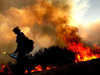 Zeci de incendii din cauza căldurii și a rafalelor de vânt, în Australia - 166140incendiiinaustraliacopy-1357666431.jpg