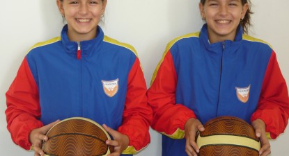 Gemenele zâmbărețe - 16a8377b6822cf94bd3e69f57df6dac6.jpg