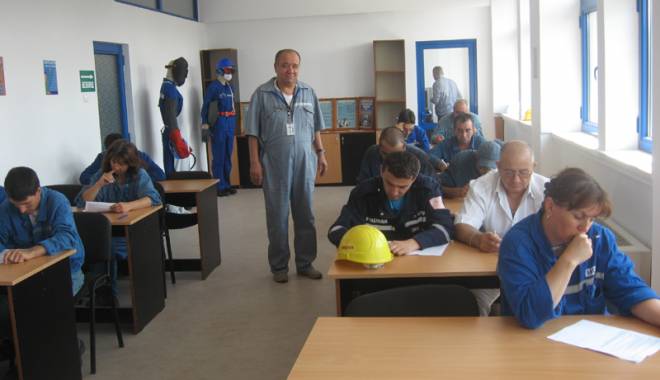 16 concurenți în finala Olimpiadei sănătății și securității în muncă din SNC - 16concurenti-1444930441.jpg