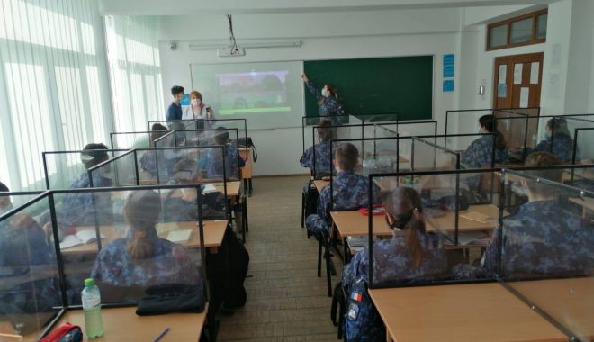 16 elevi de la Colegiul Naţional Militar “Alexandru Ioan Cuza”, confirmaţi cu COVID. Şase sunt internaţi în spital - 16elevi-1614959770.jpg