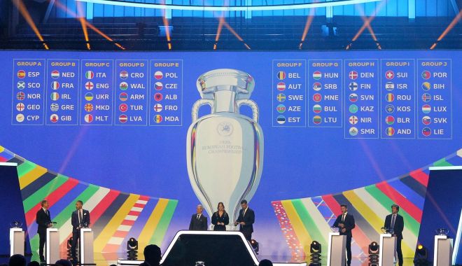 Anchetă a UEFA după ce zgomote ca din filme XXX au perturbat tragerea la sorţi pentru Euro