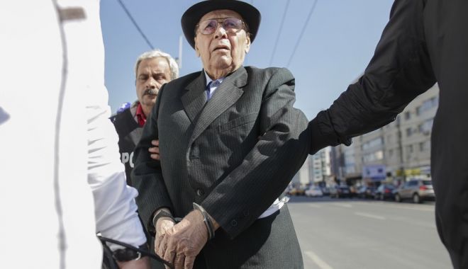 Torționarul Ioan Ficior a murit în pușcărie, la 90 de ani - 170329ficiorarestare02inquamphot-1537960861.jpg