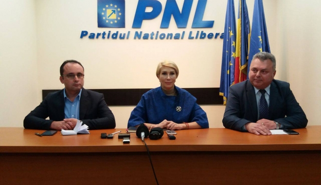 UPDATE. DISPUTE PRIVIND ALEGERILE ÎN PNL! / Președintele liberalilor, Raluca Turcan, prezentă la Constanța. Iată principalele declarații - 17430867127943122881570155162089-1489926322.jpg
