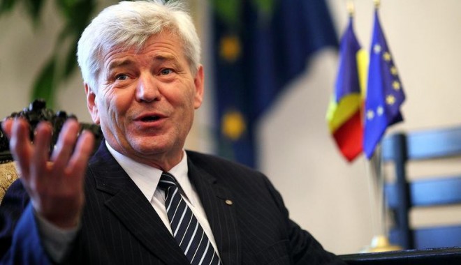 Ce a făcut ministrul Tabără la Bruxelles - 176395valeriutabara-1320838188.jpg