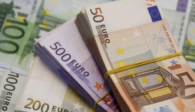 PERCHEZIȚII. 90.000 de EURO CONTRAFĂCUȚI, confiscați de Poliție - 17febreurosursatelegraph-1581933712.jpg
