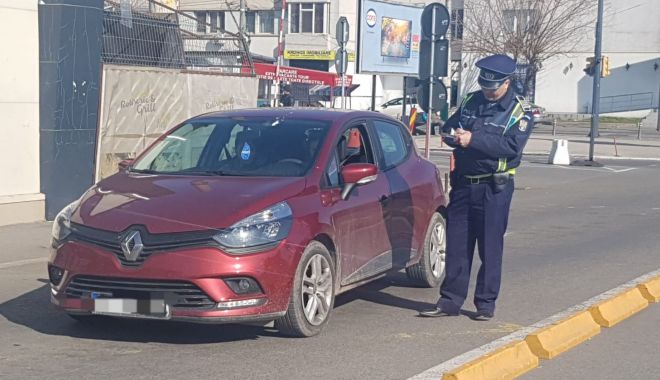 RAZIE la Gara Constanța. TAXIMETRIȘTII ILEGALI, în atenția Poliției! - 17febrtaxisursaipj2-1581933515.jpg