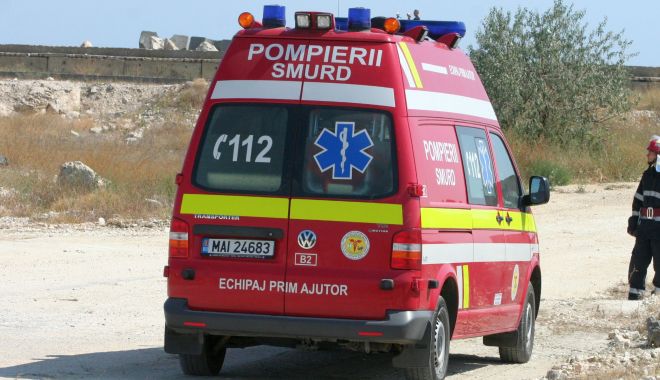 O adolescentă și-a pus viața în pericol, pentru niște poze. A fost salvată de pompieri - 17iuliecopilpoze-1594970573.jpg