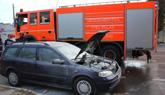 Cum se distrează infractorii la Constanța - 17octombriefuratmasina-1413552818.jpg