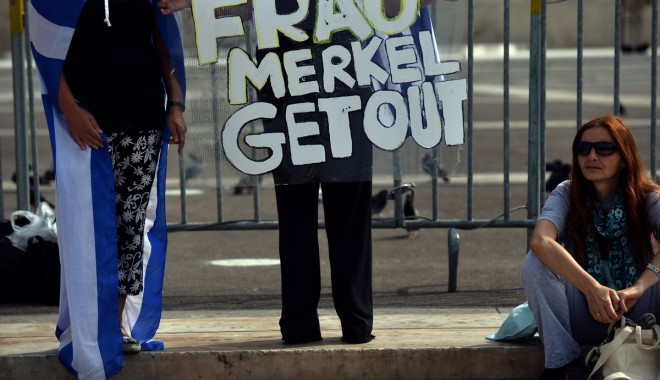 Angela Merkel, primită cu violențe la Atena - 18274960-1349787107.jpg