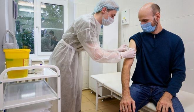 Aproape 50% dintre cadrele didactice constănţene s-au vaccinat împotriva Covid-19 - 18884491321755136325916386059340-1621505980.jpg