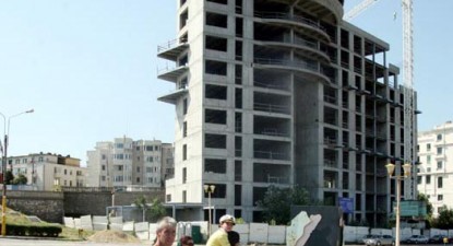 Hotelul din Portul Tomis, un mort neîngropat - 18bac3156b5a7de9eeda411daa89a35d.jpg