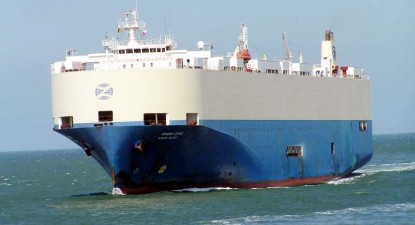 Pirații somalezi zburdă printre navele de război - 18d68a9be821263ac8c0e7864a240bd3.jpg