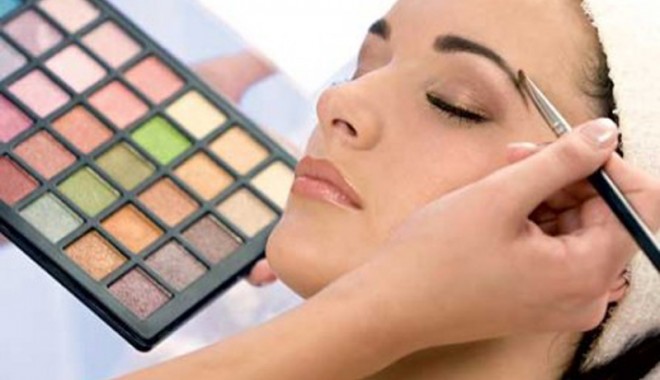 Machiaj… asortat cu toamna! - 18septcosmeticamachiajpag7-1316368632.jpg