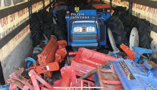 VIDEO / 18 tone de deșeuri din componente de utilaje agricole, descoperite în două autocamioane sosite din Turcia - 18tone-1637147904.jpg