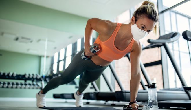 Cine va avea acces în restaurante, pe terase ori în sălile de fitness - 1920gymcovid19maskriskgettyimage-1633027616.jpg