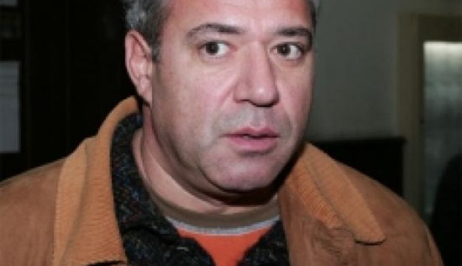 Adrian Iovan a ajuns la sapă de lemn - 1940adrianiovan1-1318364961.jpg
