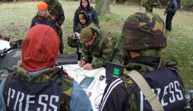 Curs pentru jurnaliștii care transmit din zone de război organizat la Mangalia