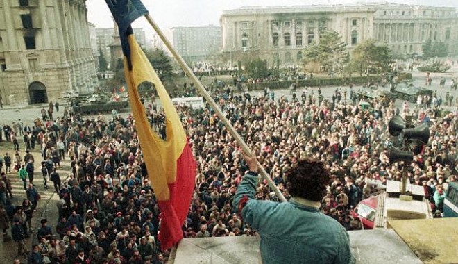 24 decembrie 1989. AJUNUL ÎNSÂNGERAT ce a schimbat ROMÂNIA. VIDEO - 1989revolutia11-1387885309.jpg