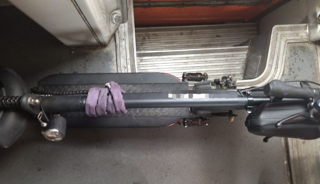 Arestat pentru că a furat o trotinetă electrică din tren - 19b32b4d3d5d4c52880fd44e4f7fd1d1-1693641866.jpg