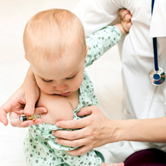Ce riscuri atrage  refuzul vaccinării copilului - 19ianmedicvaccinare-1390139790.jpg